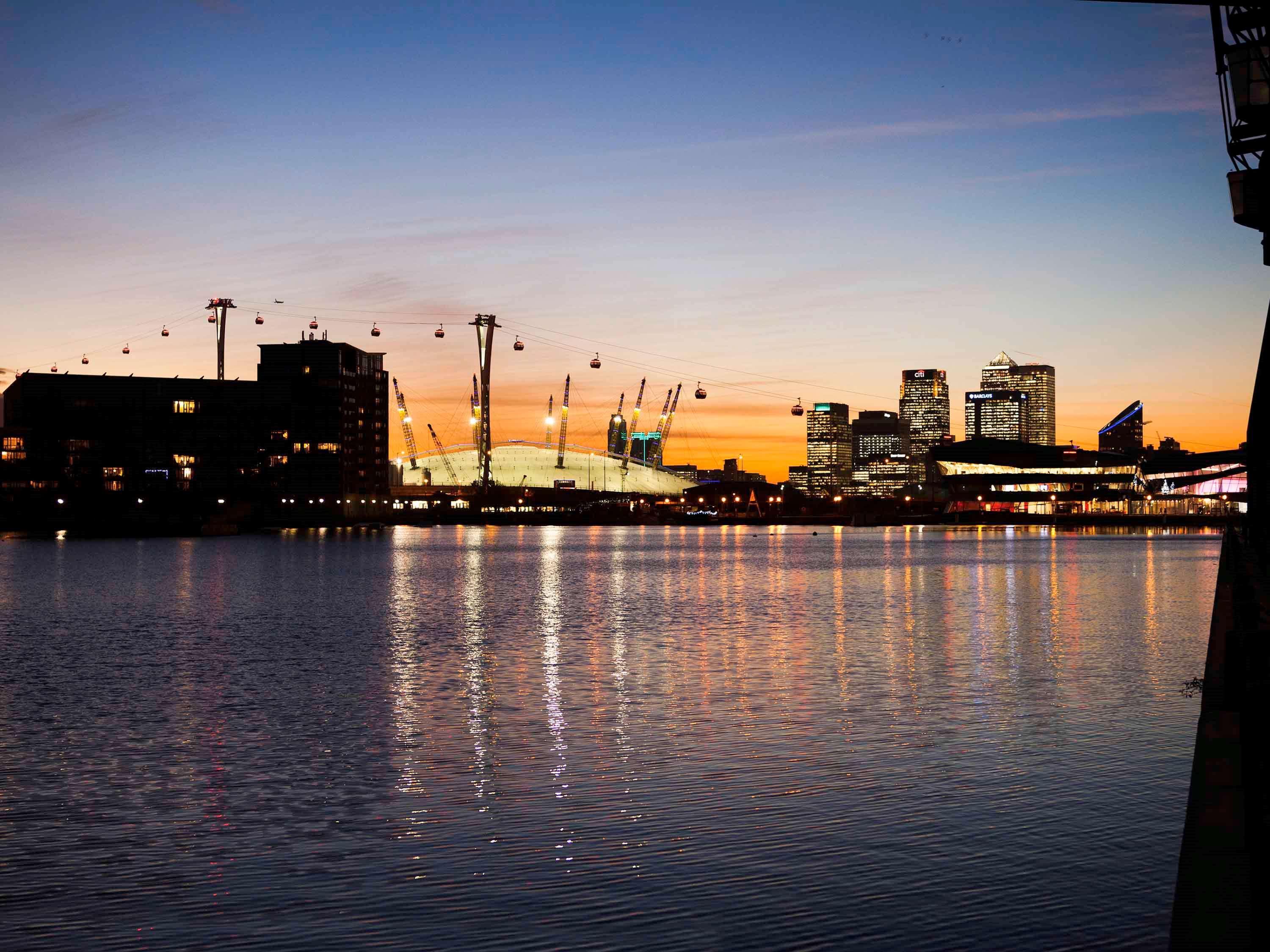 Novotel London Excel Екстериор снимка
