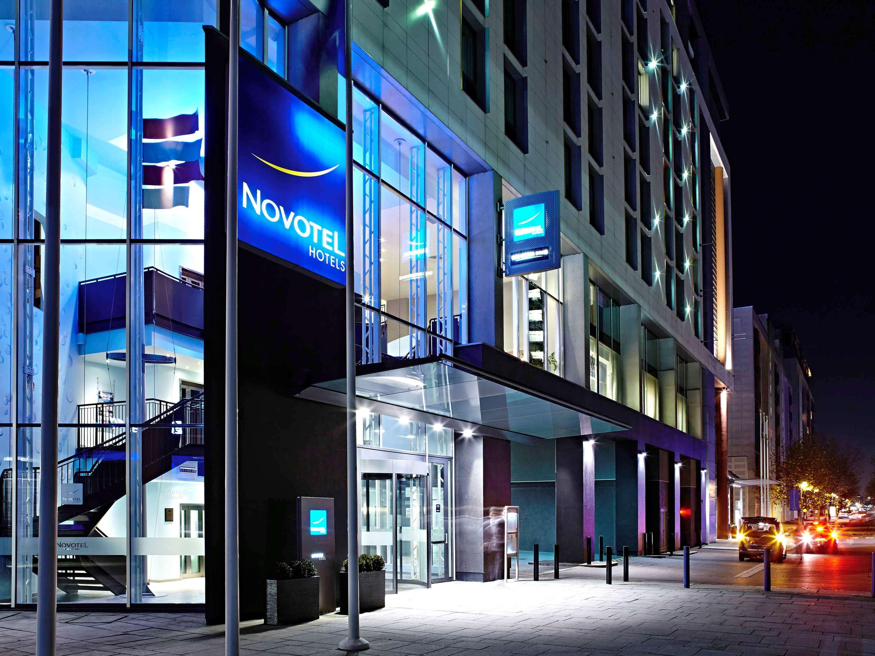 Novotel London Excel Екстериор снимка