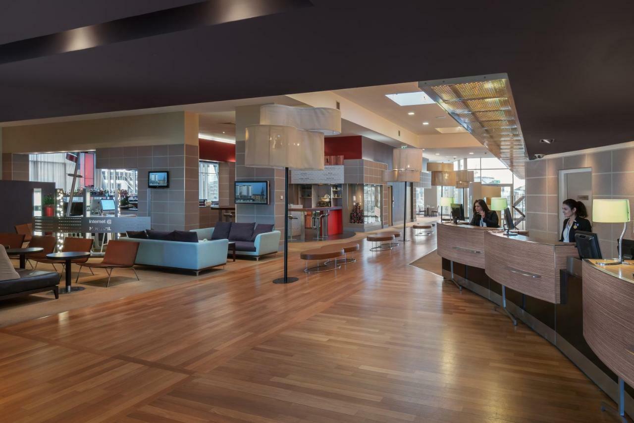 Novotel London Excel Екстериор снимка