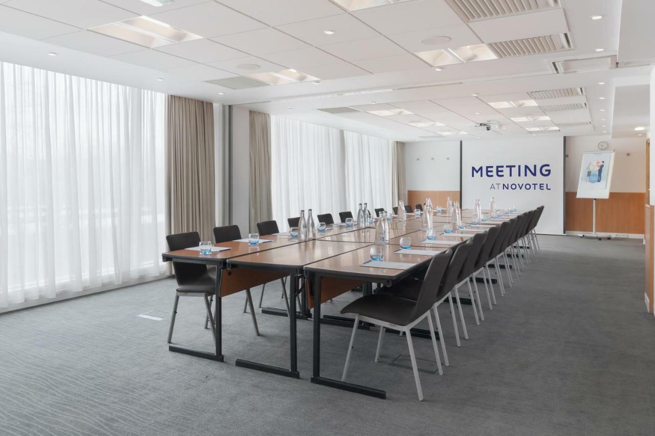 Novotel London Excel Екстериор снимка
